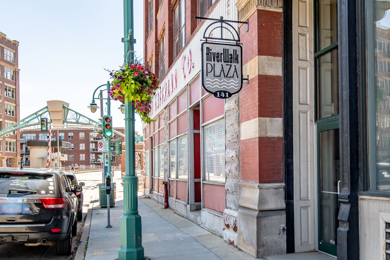 Milwaukee Condo: 141 N Water St