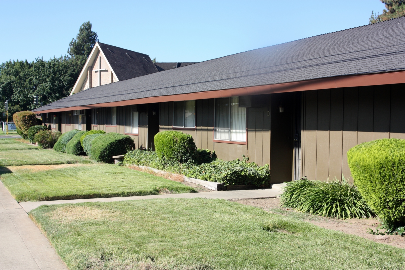 Lodi Apartment: 623 S. Hutchins St.