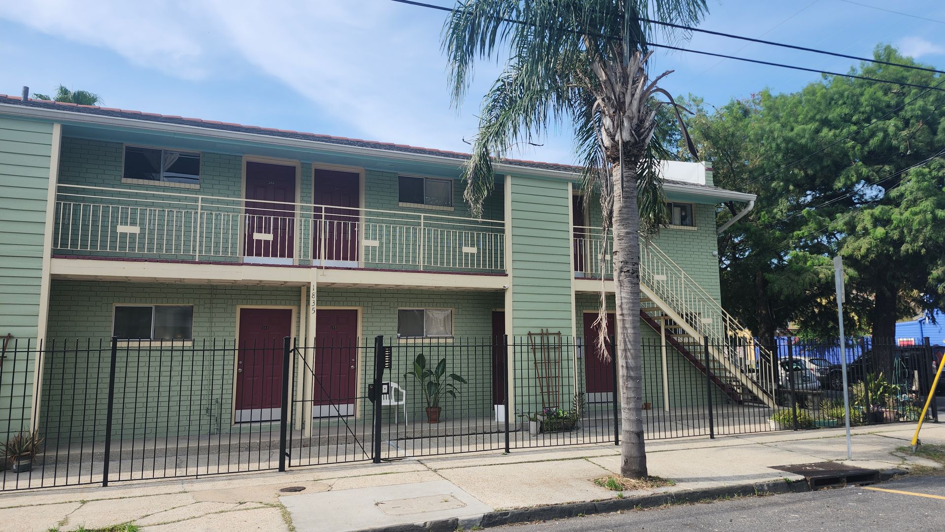 New Orleans House: 1835 Burgundy