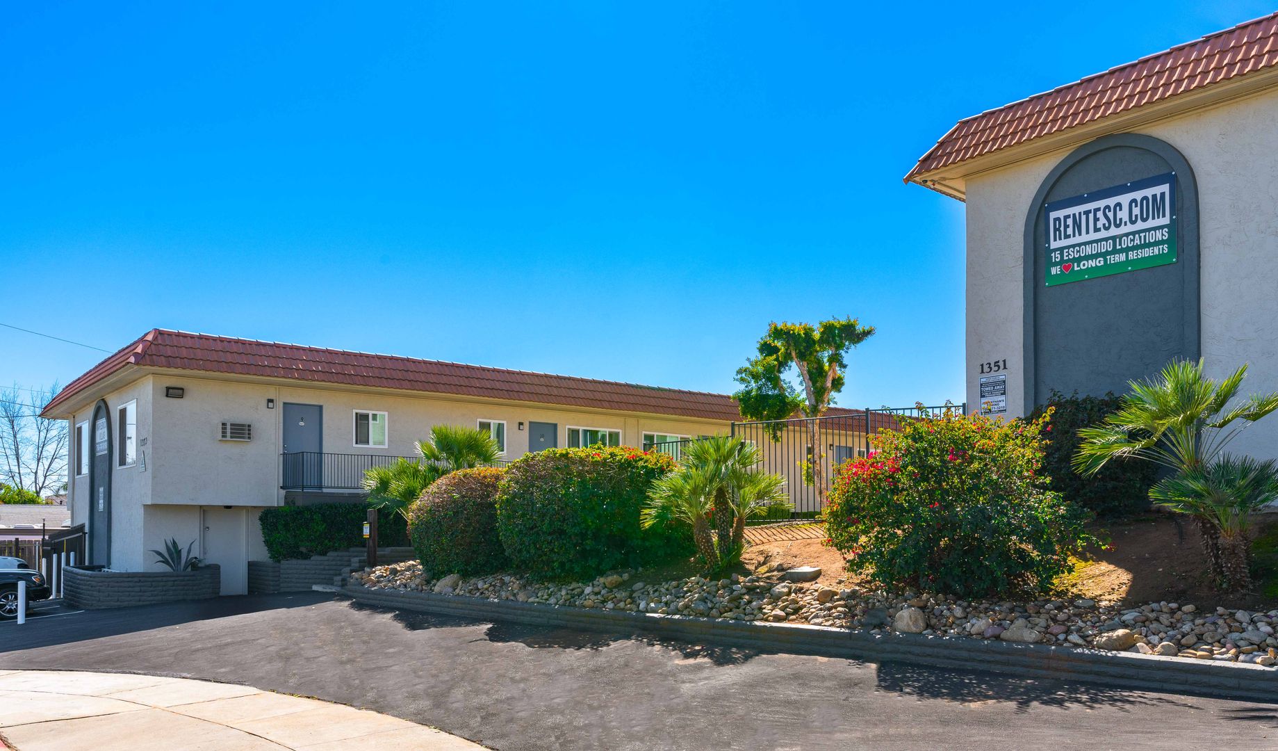 Escondido Apartment: 1351-1353 Maple St.