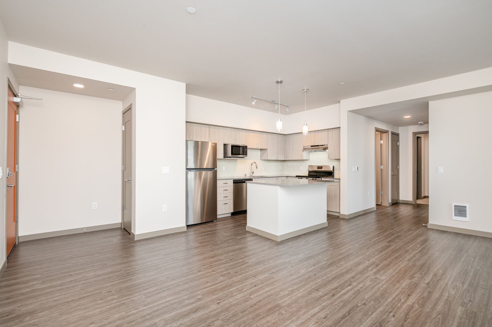 2-Bedroom 2-Bath with Balcony Apartment 4 of 12