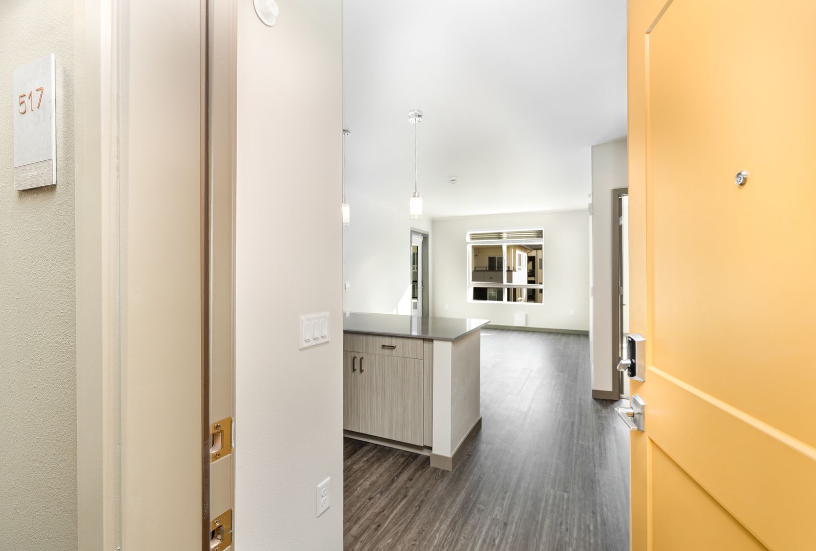 2-Bedroom 2-Bath with Balcony Apartment