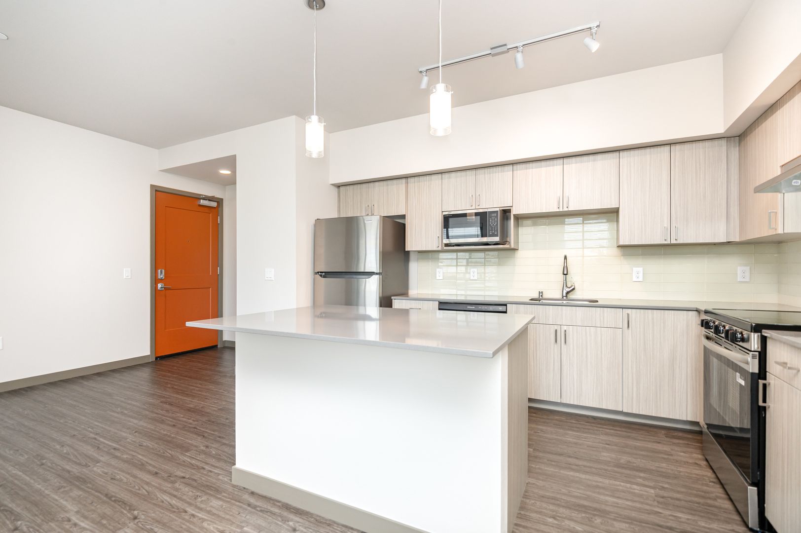 2-Bedroom 2-Bath with Balcony Apartment 7 of 12