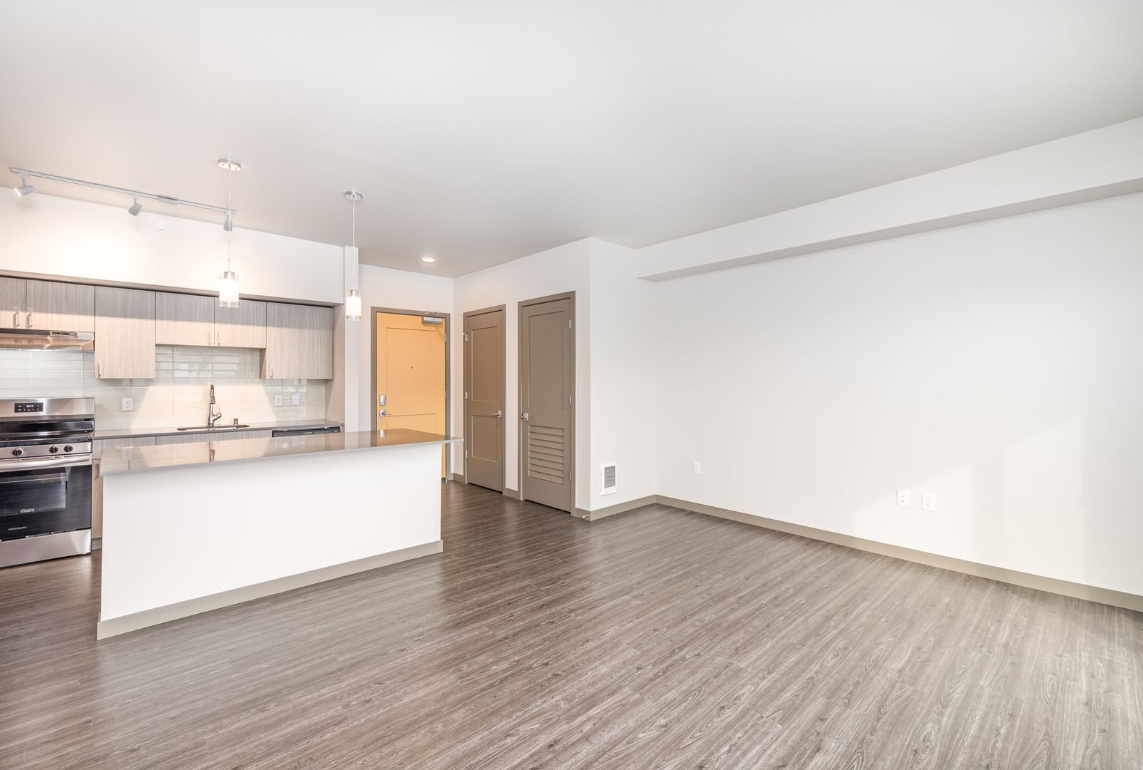 2-Bedroom 2-Bath with Balcony Apartment 3 of 12