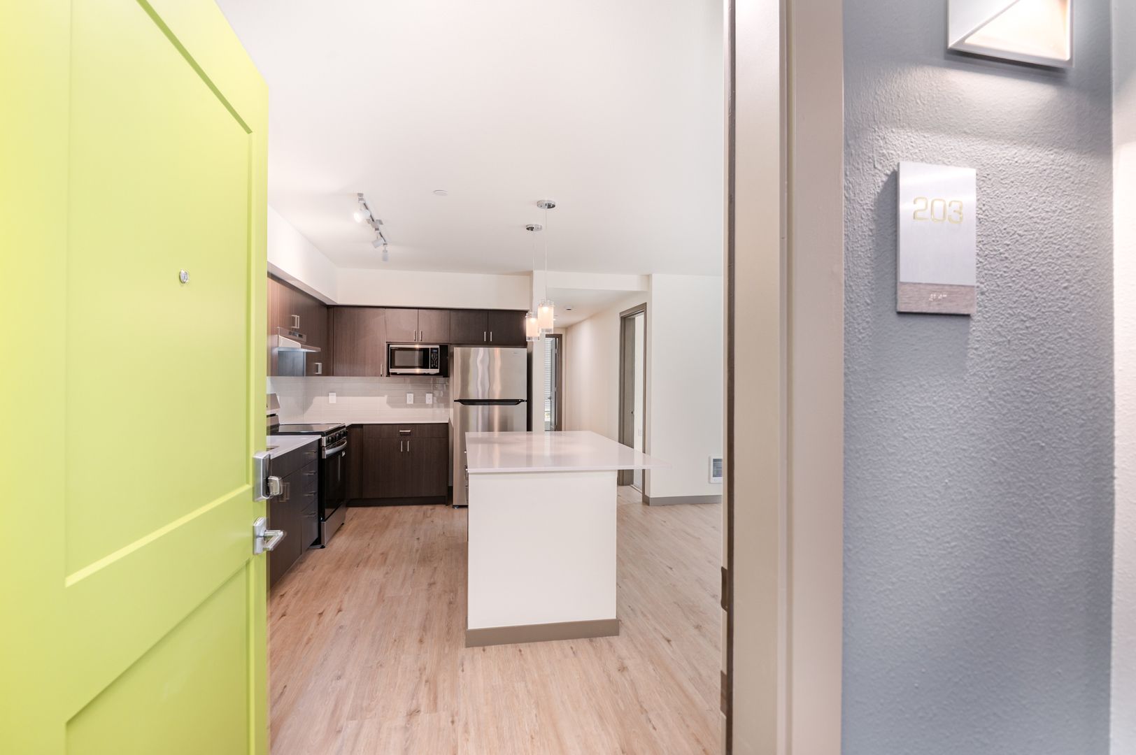 2-Bedroom 2-Bath with Balcony Apartment