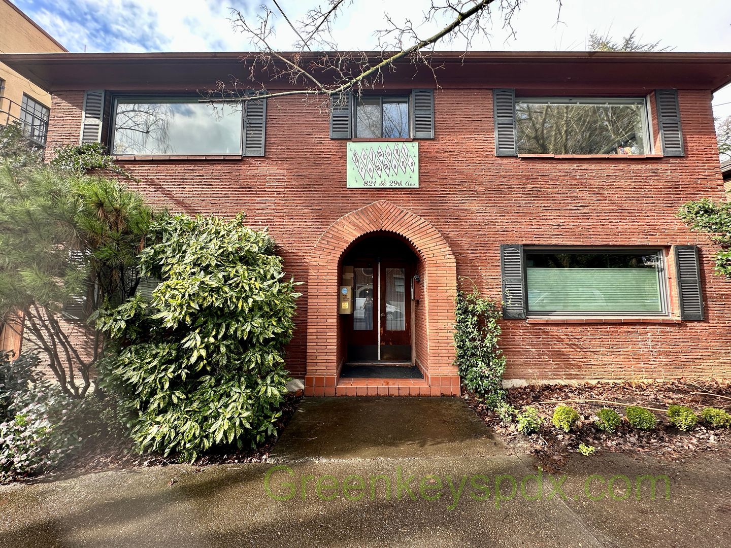 Portland Apartment: 821 Southeast 29th Avenue