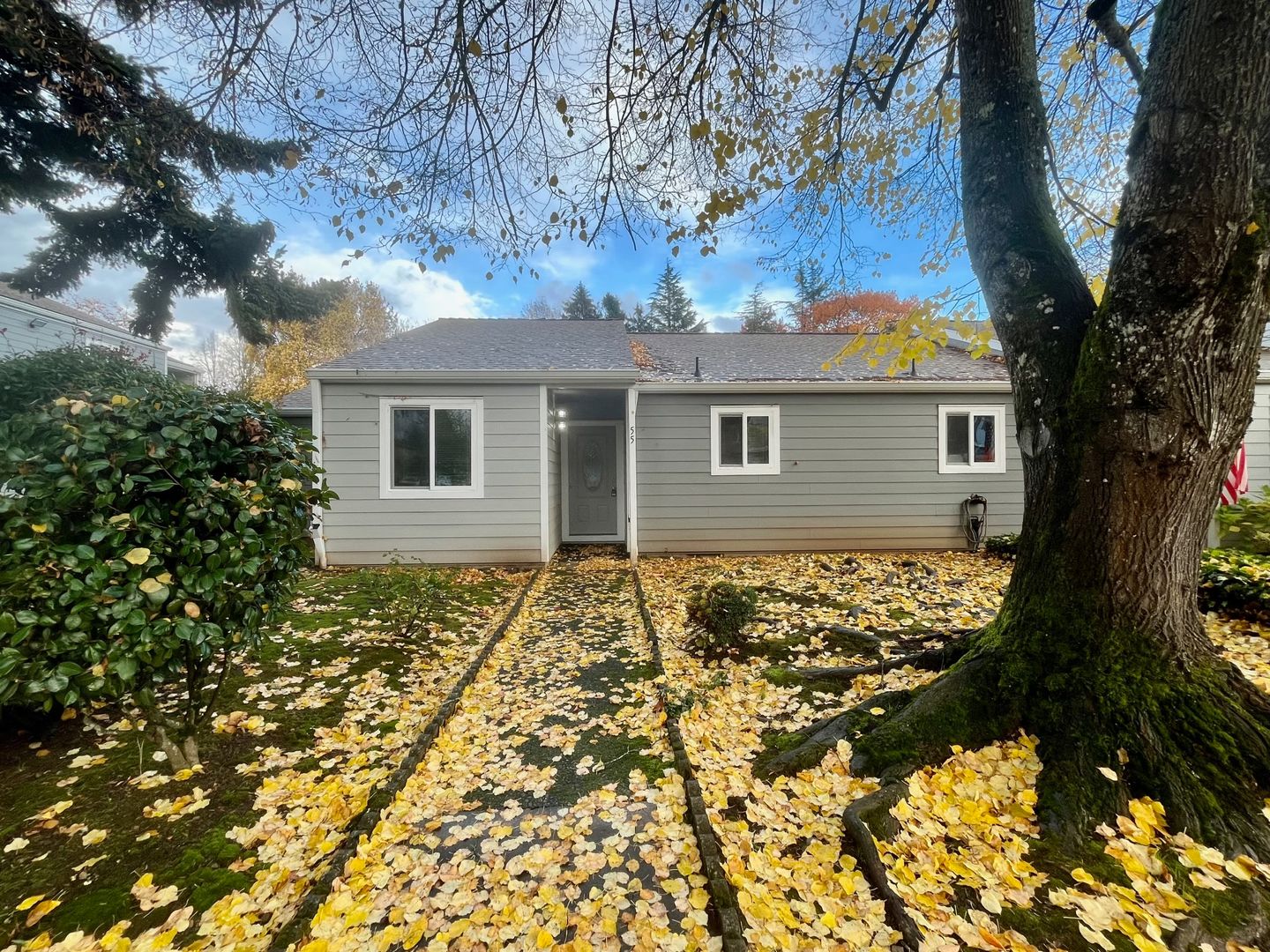 Portland House: 2714 SE 138th Avenue