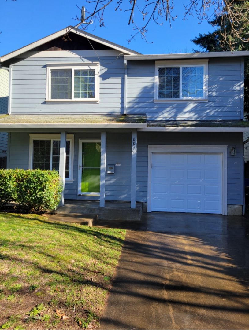 Portland House: 8836 North Endicott Avenue