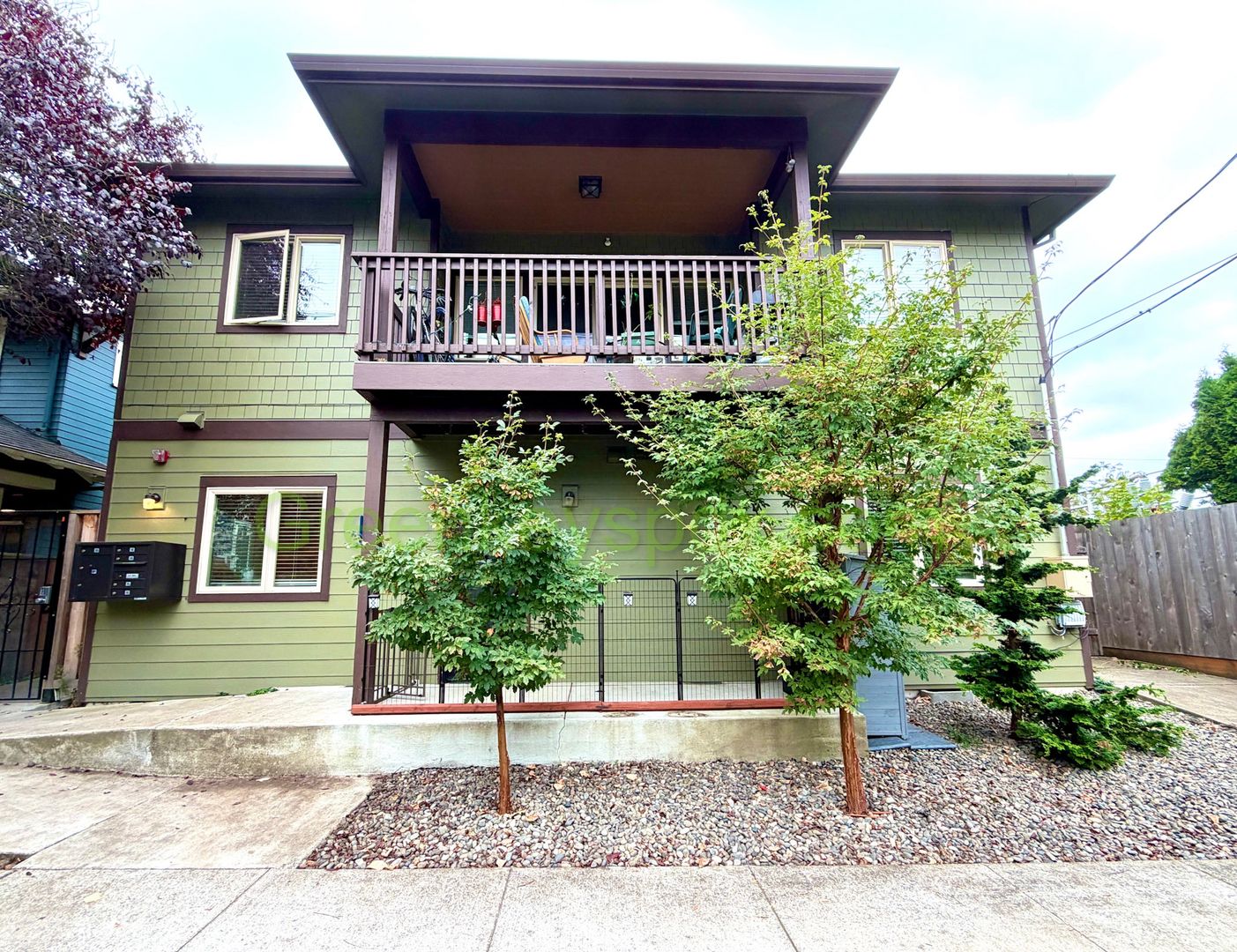 Portland Apartment: 2015 Northeast 47th Avenue