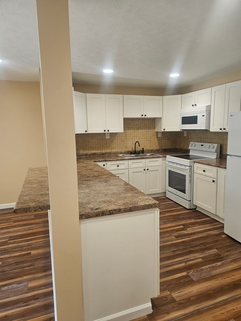 East Freedom Apartment: 136 Devecchis St Apt 5 East Freedom PA 16637