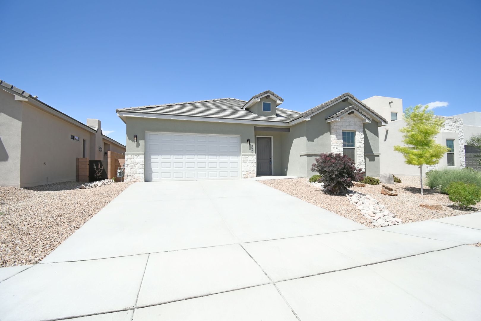 Albuquerque House: 111 Fernleaf Ct NW