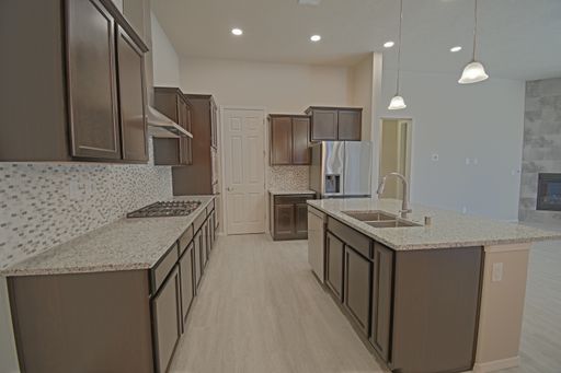 Three Bedroom / Three Bathroom Home in Mariposa Available for Immediate Move In! – photo 1