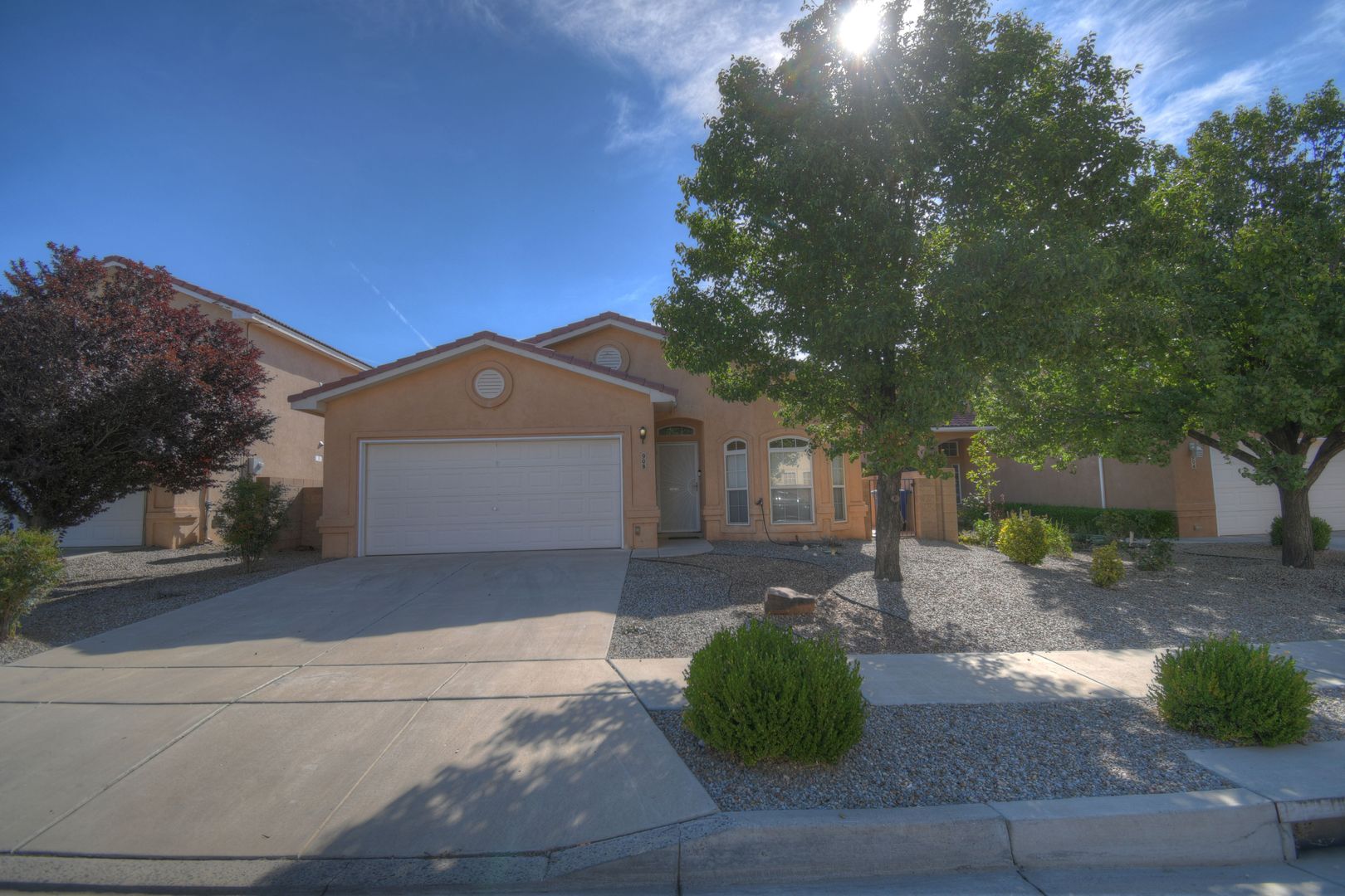 Albuquerque House: 908 Tumulus Drive NW