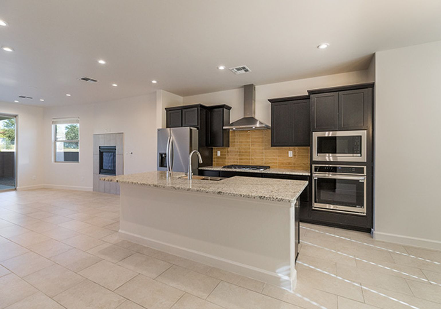 Santa Fe House: 2050 Calle Sombra