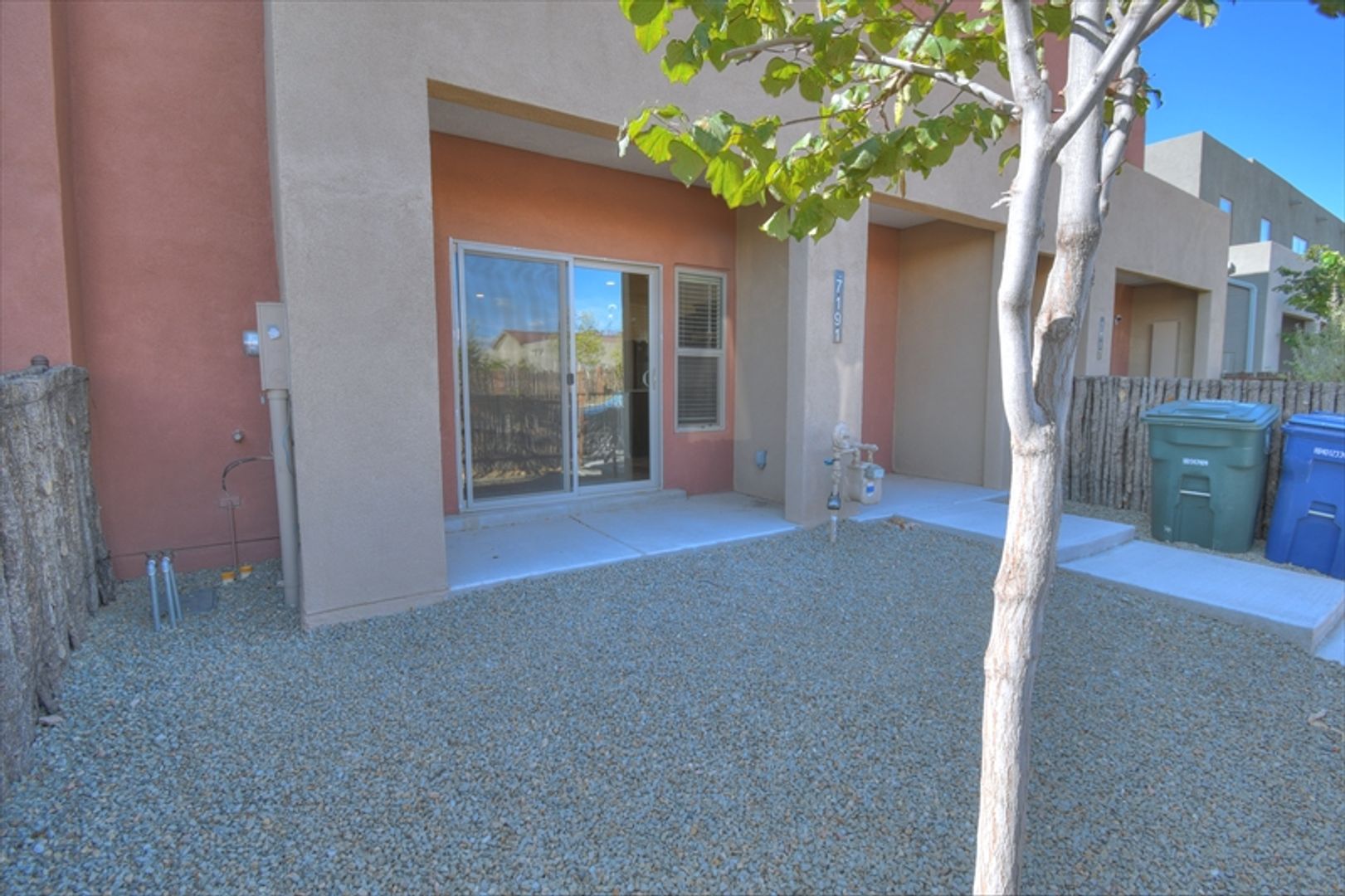 Santa Fe House: 7191 Plaza Central