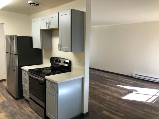 Great 2 Bedroom apartment, Recently remodeled. – photo 1