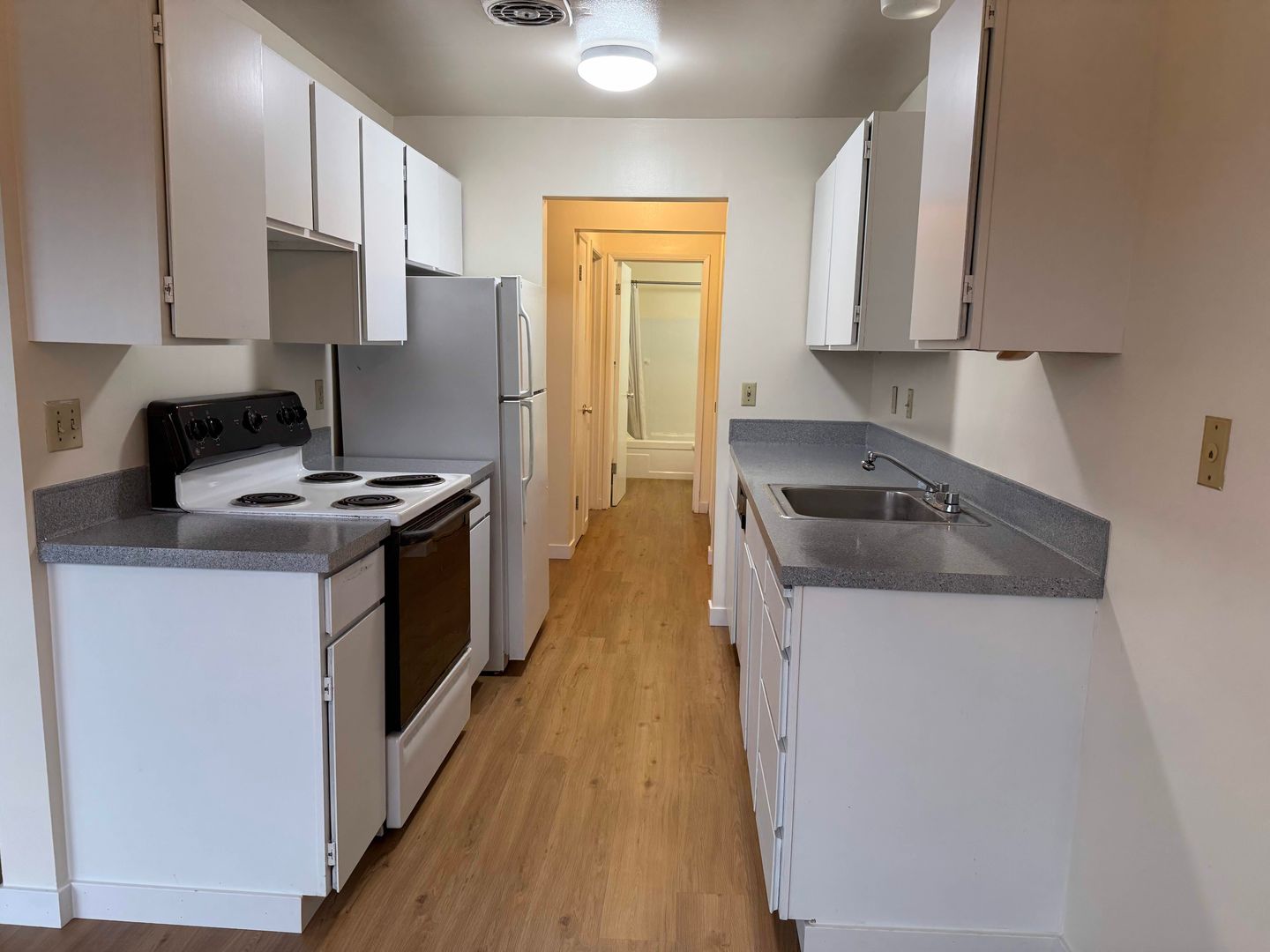 Seattle Apartment: 3201 NE 120th Street