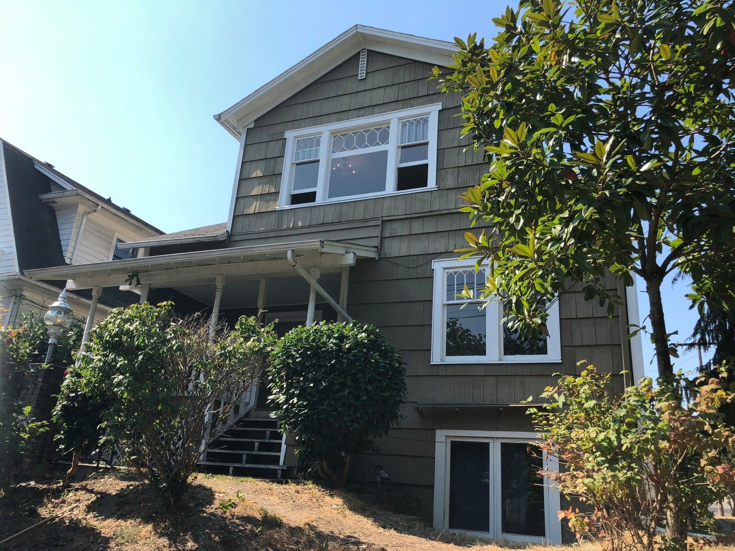 Seattle Apartment: 4761 21st Ave NE