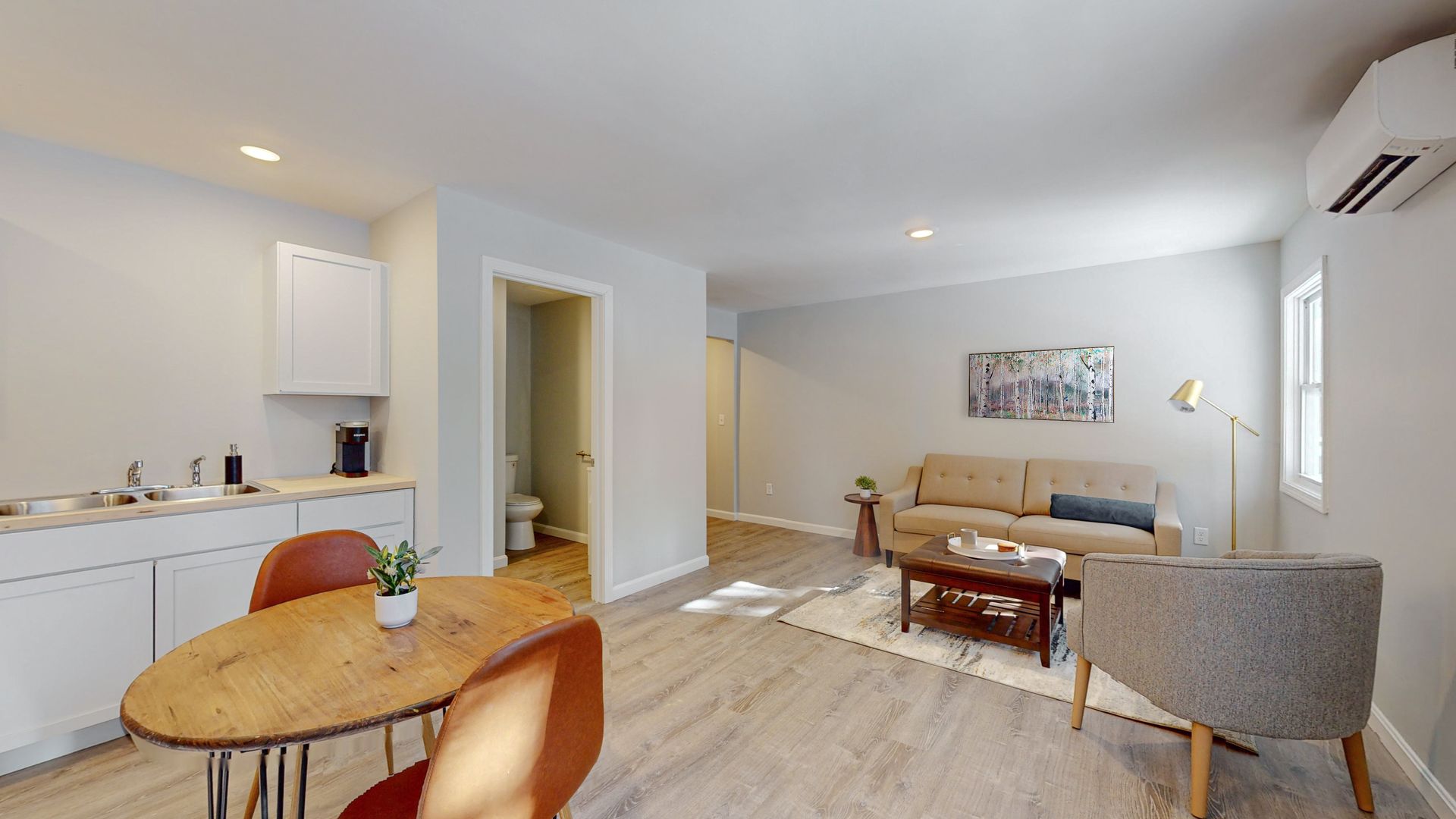 Springvale Apartment: 16 Barth Way