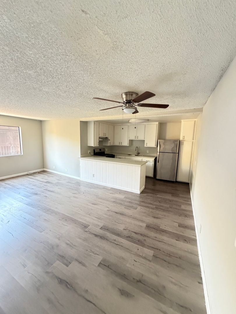 Los Angeles Apartment: 829 North Bunker Hill Avenue - Unit #7