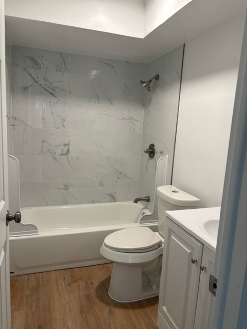 Lincoln Park Apartment: 800 Montie Rd