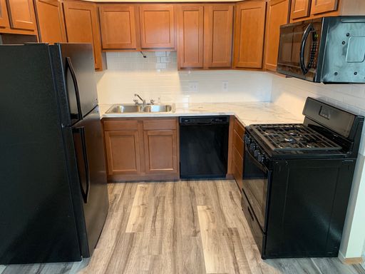 Indian Village Apartments - 1 Bed/1 Bath 3rd floor available June – photo 1