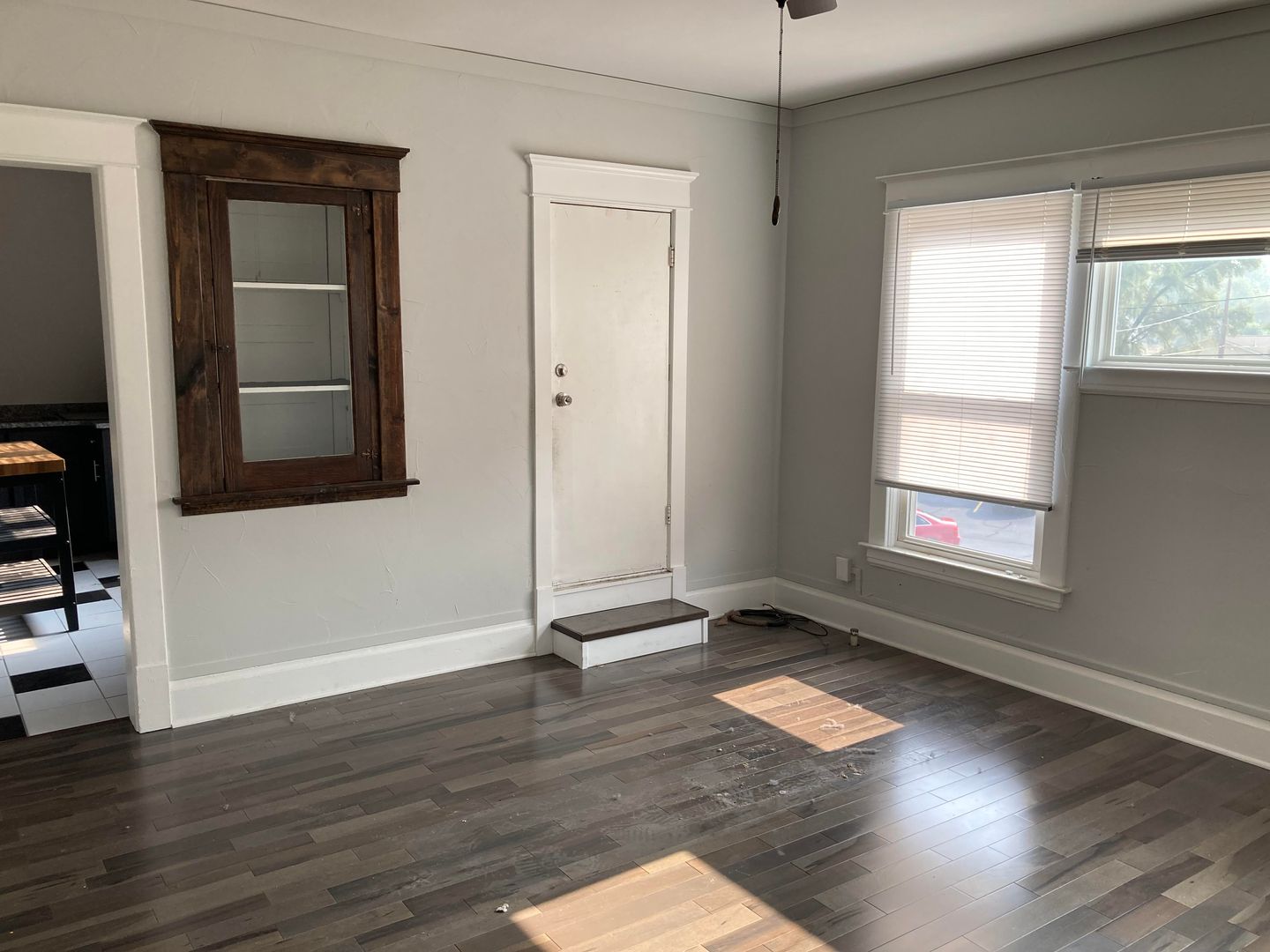 Grand Rapids Apartment: 725 Michigan NE, Apt 2