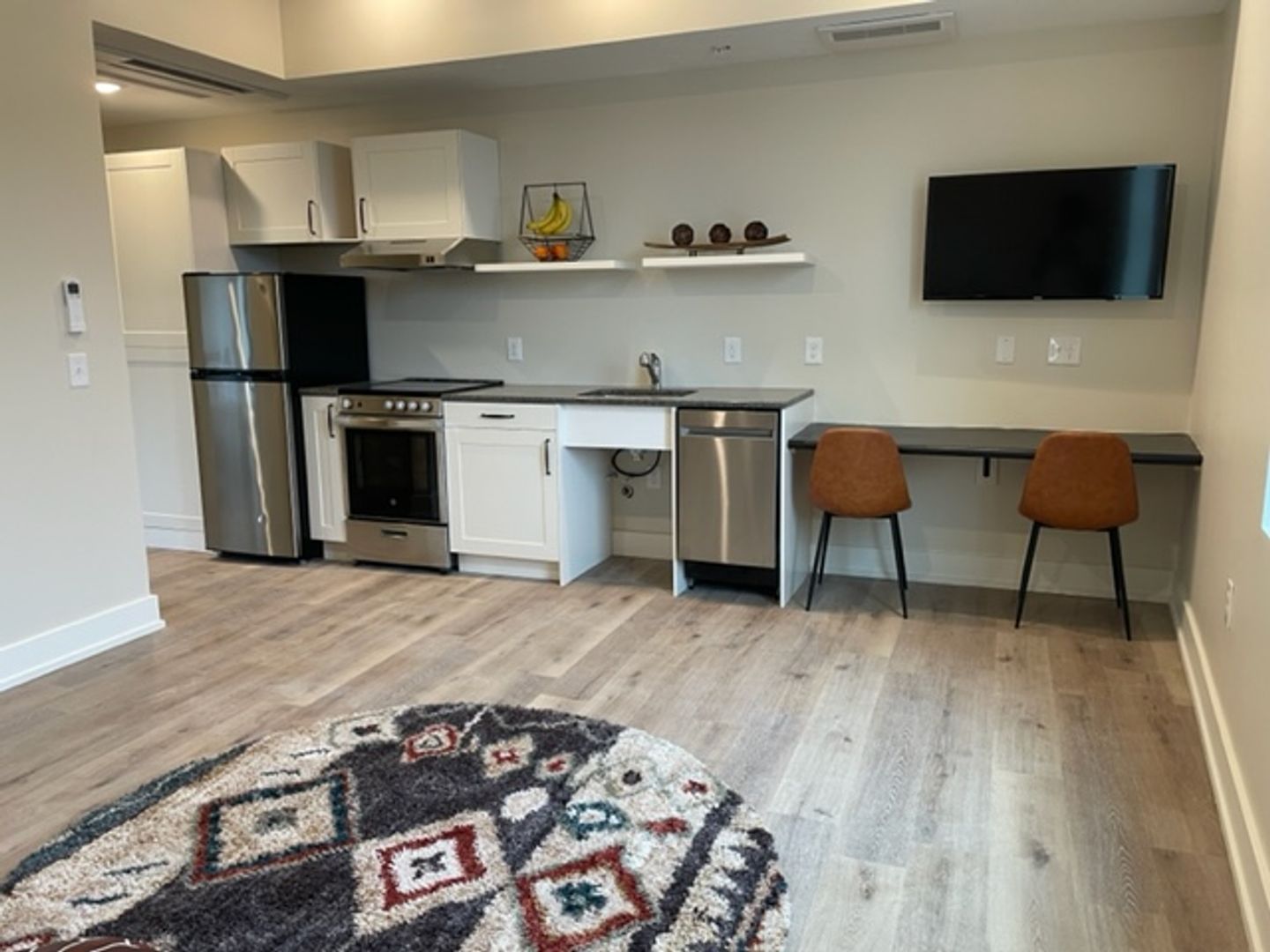 Grand Rapids Apartment: 730 Leonard St NW