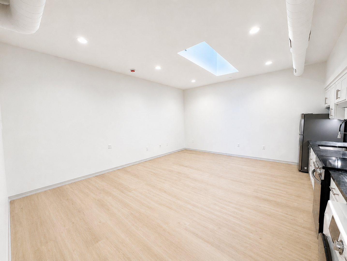 Grand Rapids Apartment: 2040 Division Ave S