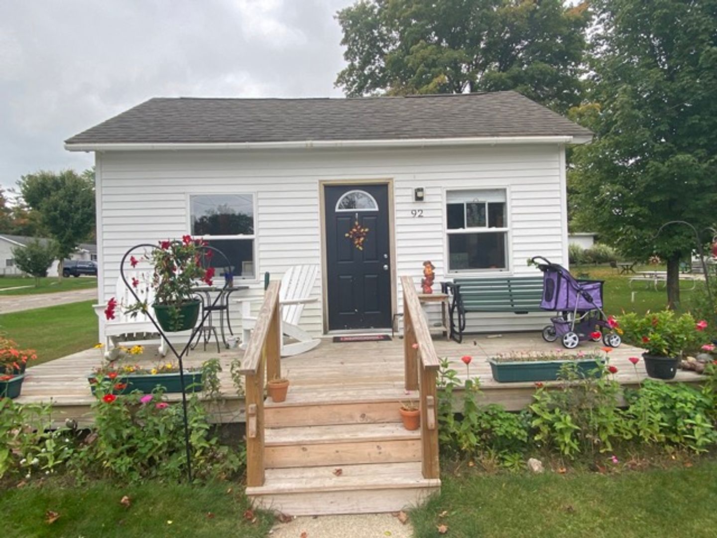 Cedar Springs House: 92 E Ash St