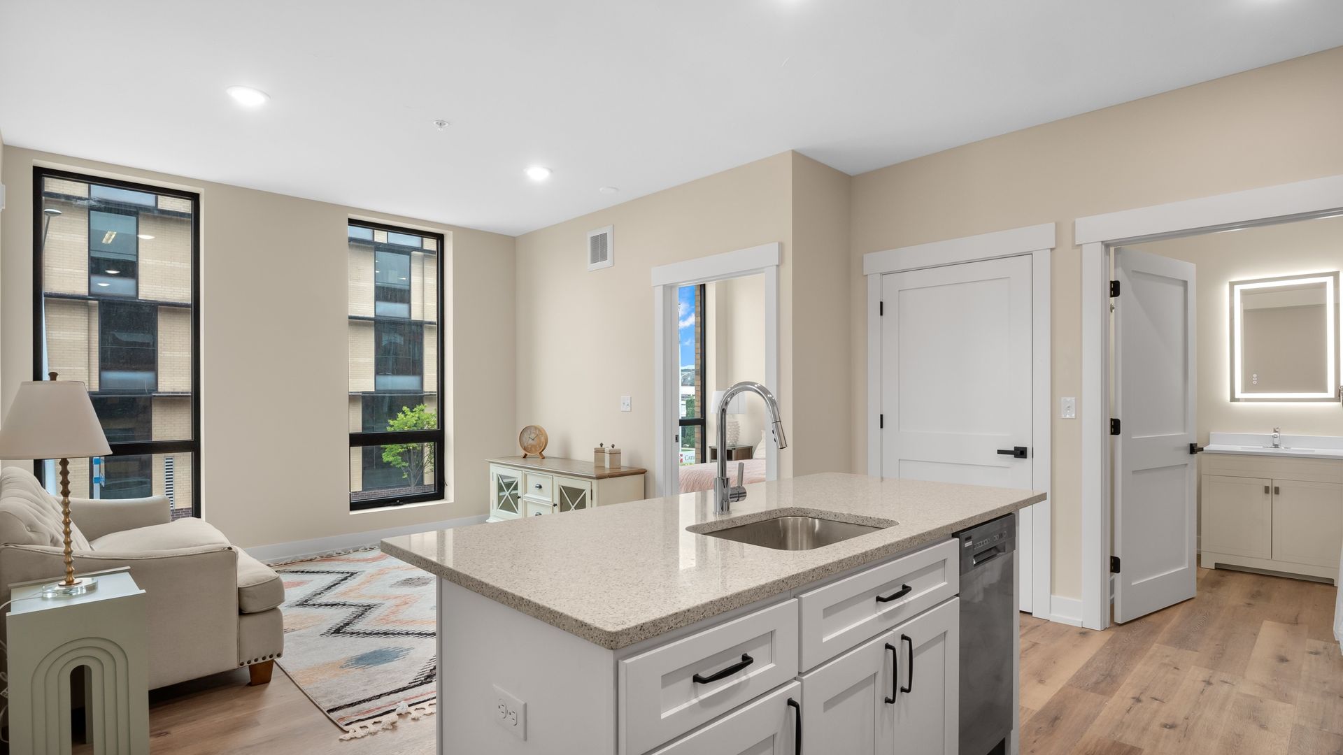 Grand Rapids Apartment: 90 Wealthy Street SE,