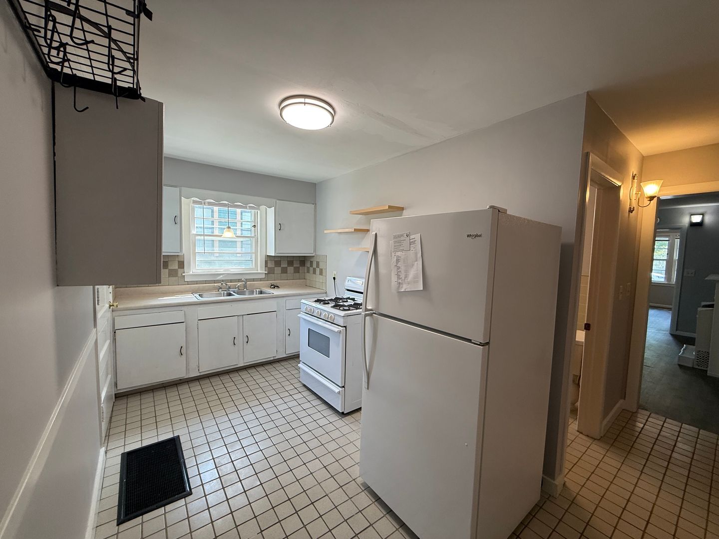 Grand Rapids Apartment: 329 Lyon St NE