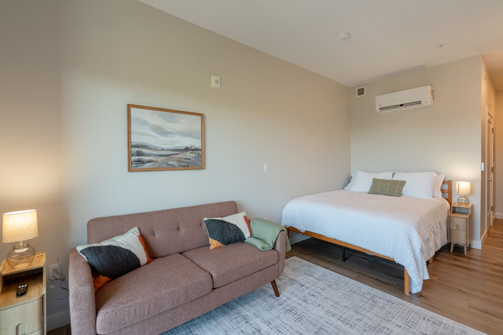 Grand Rapids Apartment: 900 Leonard St NW