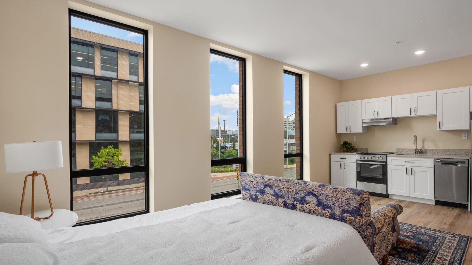 Grand Rapids Apartment: 90 Wealthy Street SE,