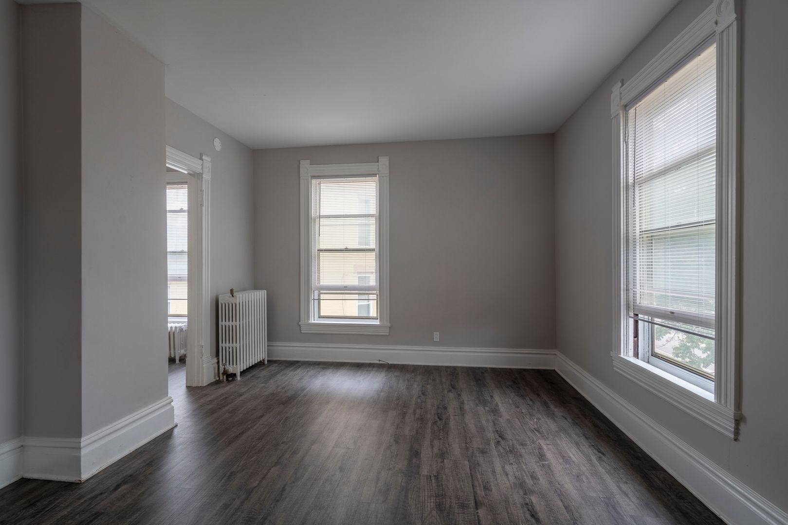 Grand Rapids Apartment: 33 Lafayette Ave SE