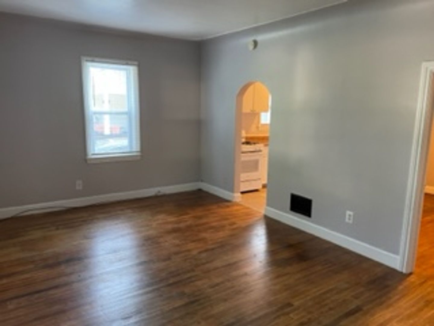Grand Rapids Apartment: 28 Gold Ave SW