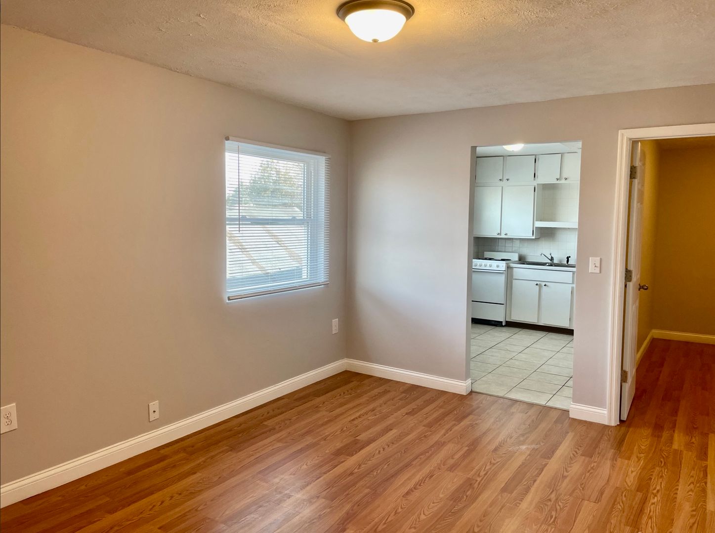Cedar Springs Apartment: 30 S Main St NE
