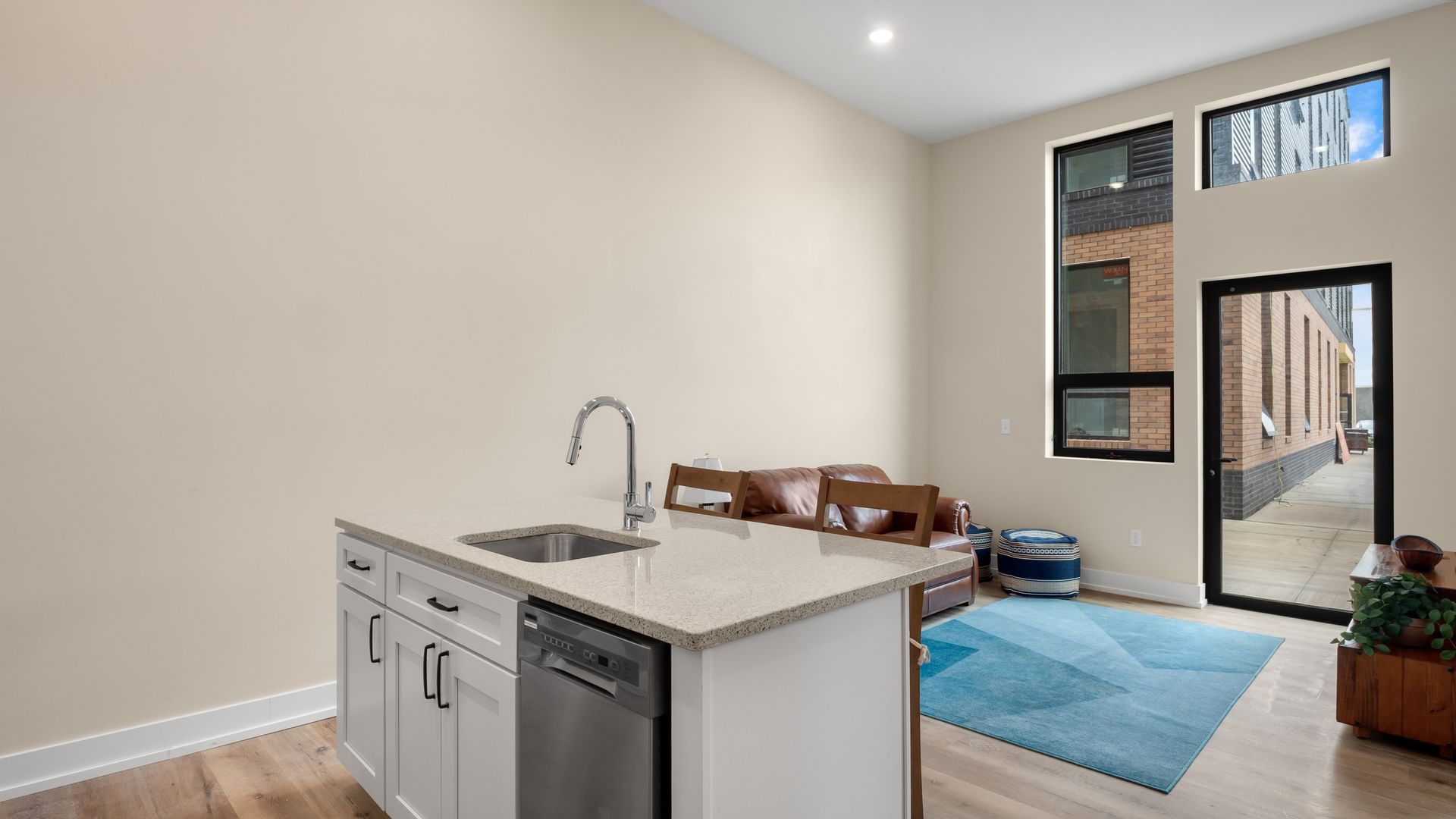 Grand Rapids Apartment: 90 Wealthy Street SE,