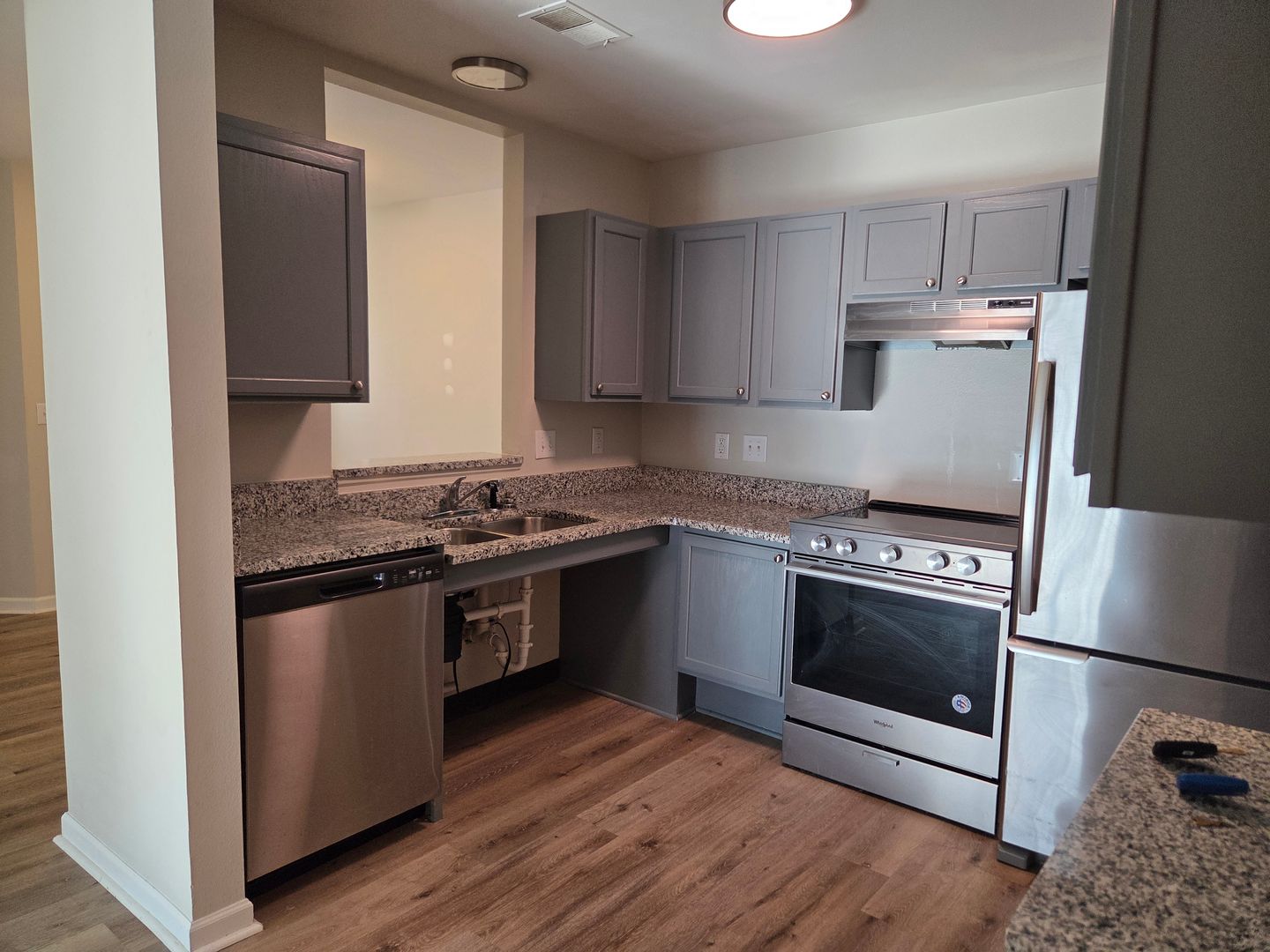 Grandville Apartment: 5943 8th Ave