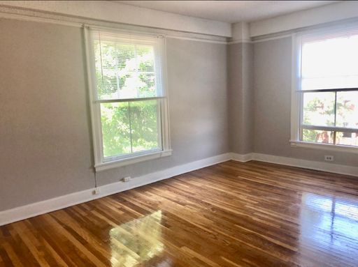 2 Bedroom - 844 Sq Ft – photo 1