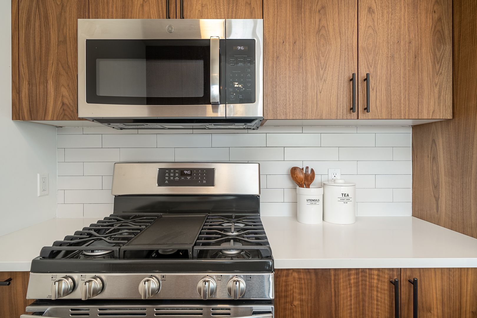 Union City Apartment: 1415 Manhattan Avenue