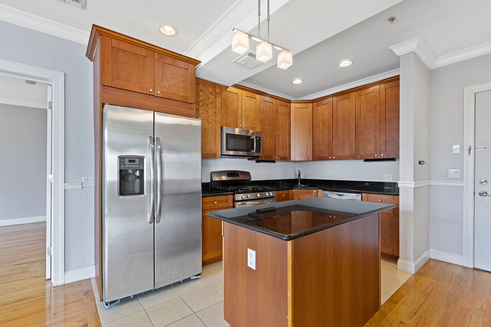 WEEHAWKEN Apartment: 85 MAPLE ST