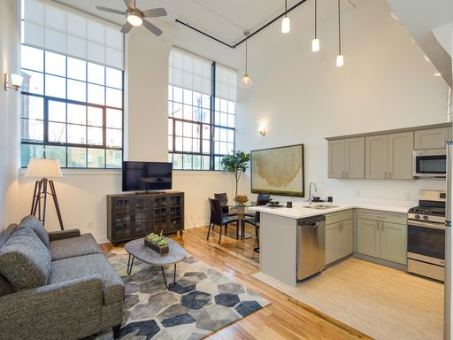 No Broker Fee - Luxury Loft - 2 Bed 2 Bath With Office/Den – photo 1