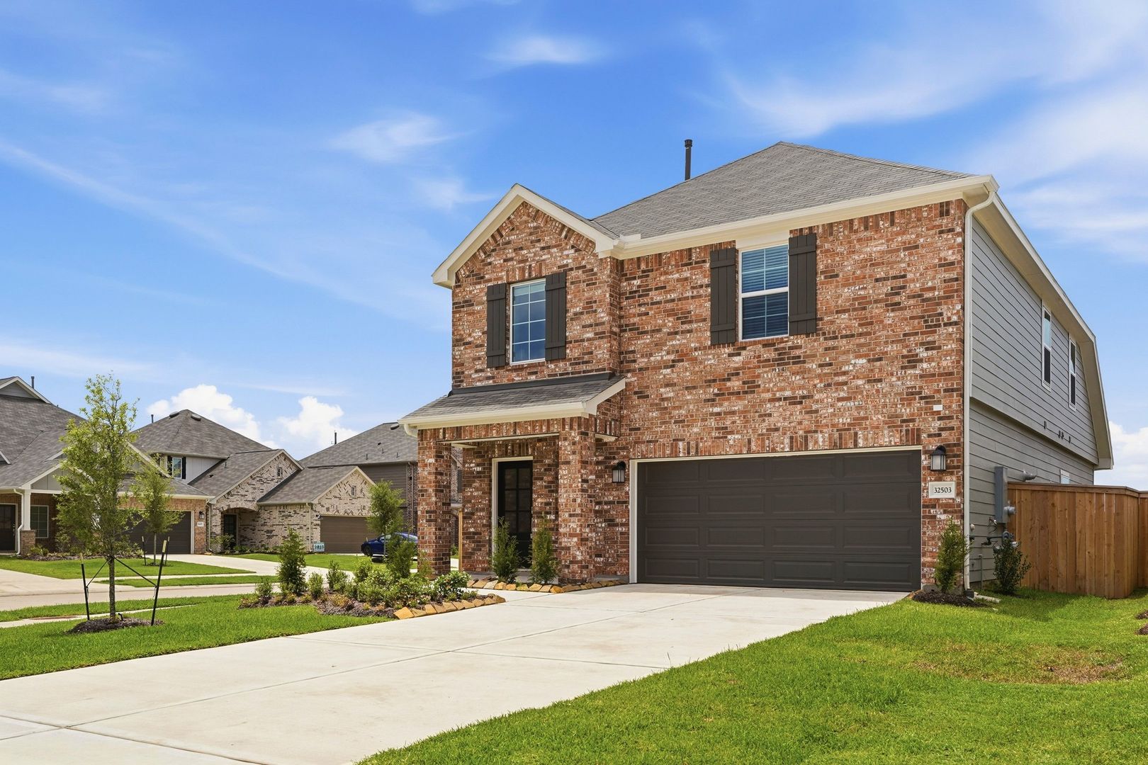 Fulshear House: 32503 Midsummer Dr
