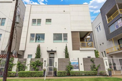 For Lease: 1211 Hickory St, Unit A — Stunning 3-Story Townhome – photo 1