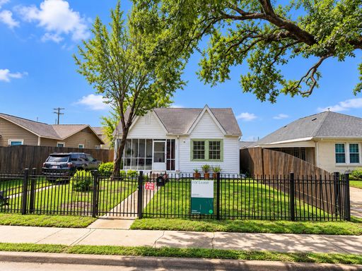 2 Bedroom Rental – 1005 Dorothy St, Houston, TX 77008