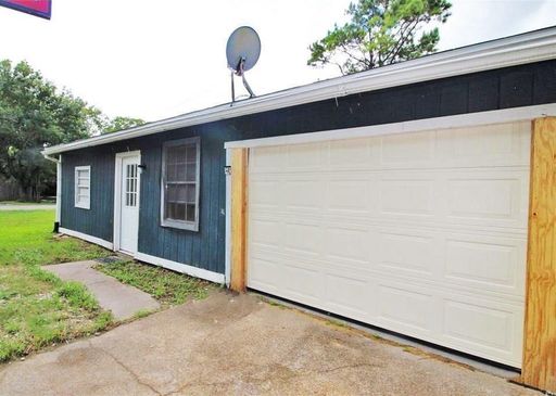 2450 W Shane St #2