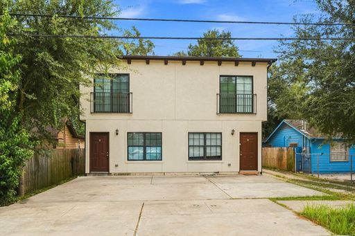3 Bedroom Rental – 1718 Roxella St # B, Houston, TX 77093
