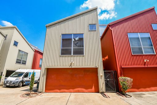 824 Robin St – photo 1