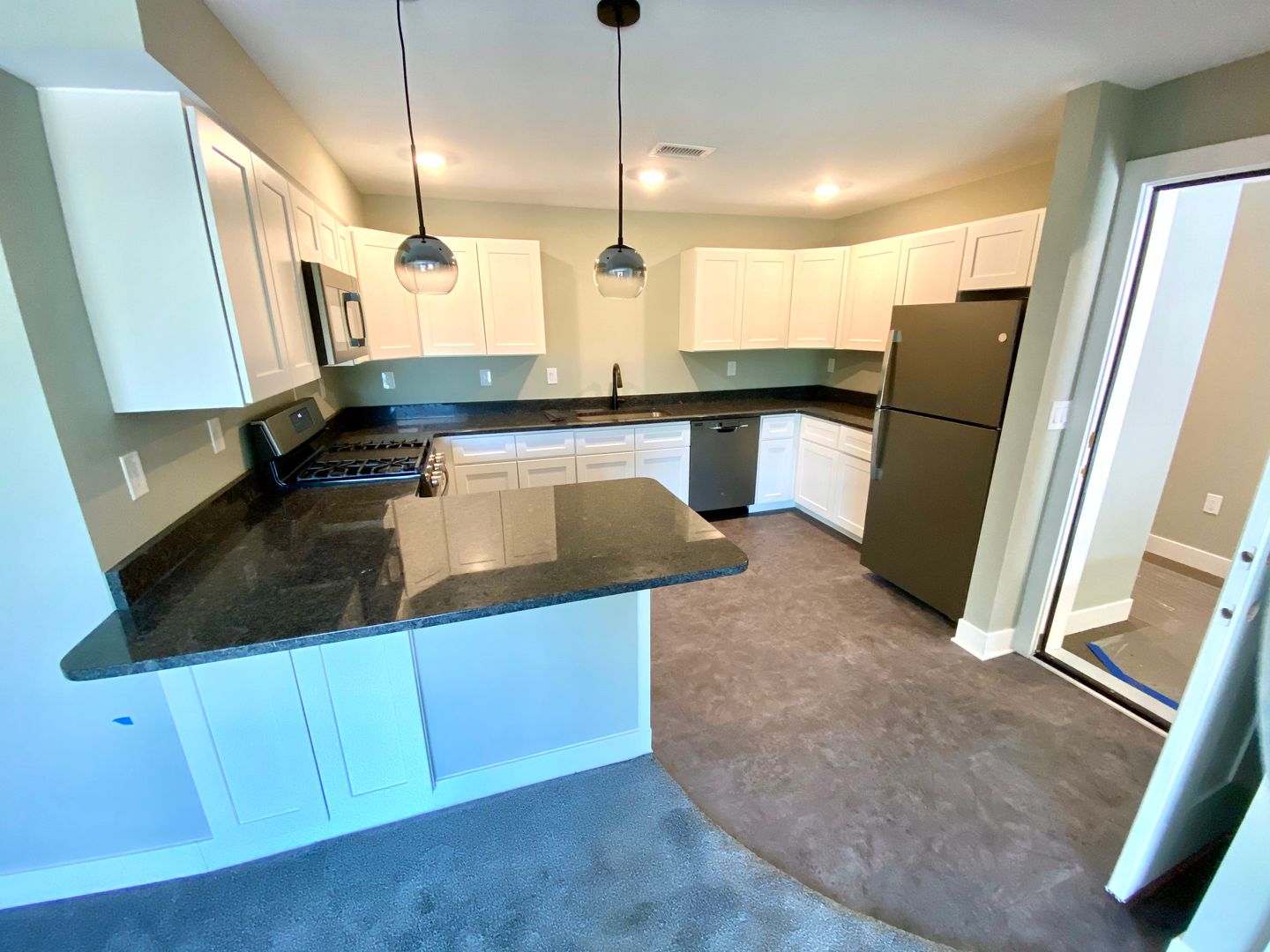 Grand Rapids Apartment: 875 Houseman Ave. NE